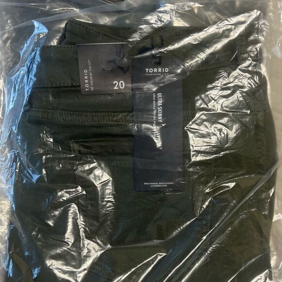 Reseller box of 5 Torrid skinny jeans olive green bundle size 20 - Picture 3 of 5